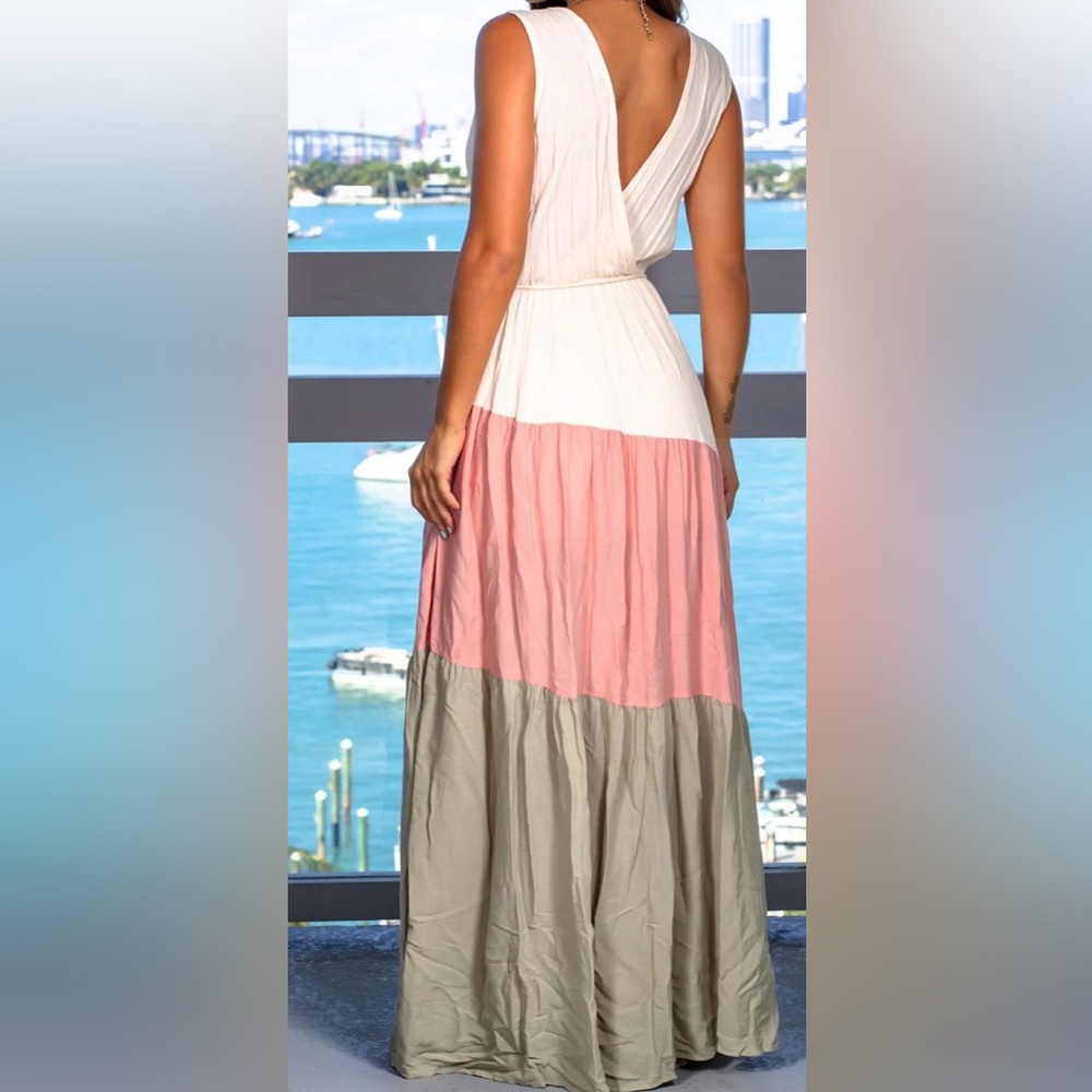 Blue Blush Sleeveless Colorblock Maxi Dress in White, Pink & Sage - Picture 4 of 4